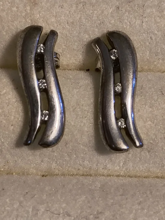 Elegant Sterling Silver Wave Earrings with Diamond Accents Signed 00.03 925 - Picture 2 of 11